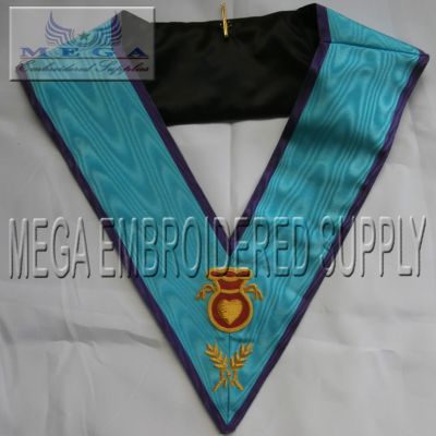 Memphis officer collar