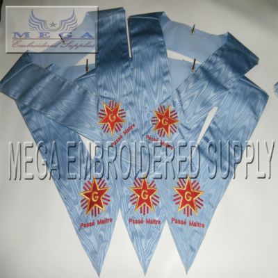 Traditional French rite collar